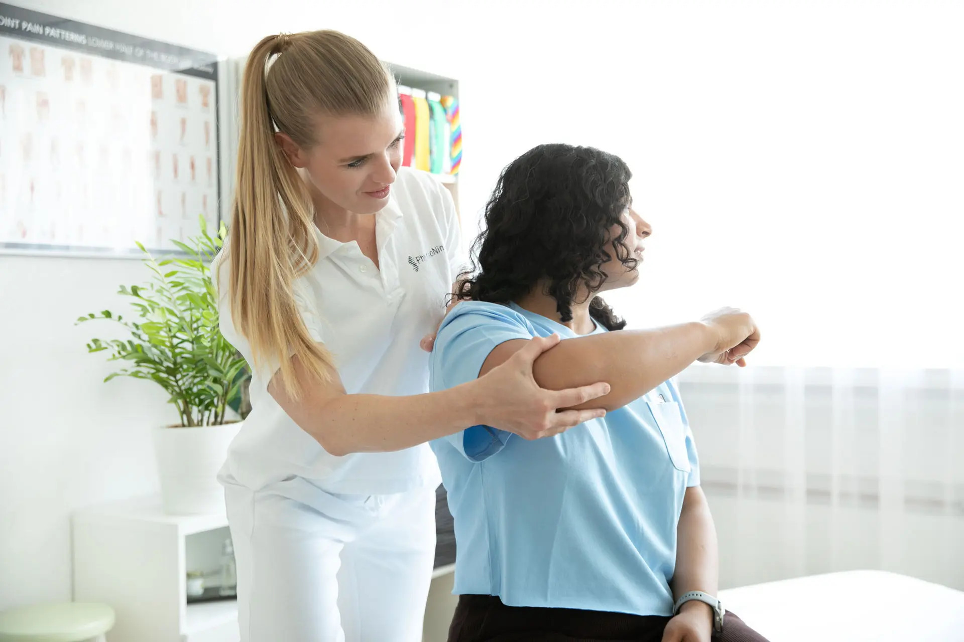 Ruhiger Behandlungsraum für manuelle Therapie in Emmenbrücke